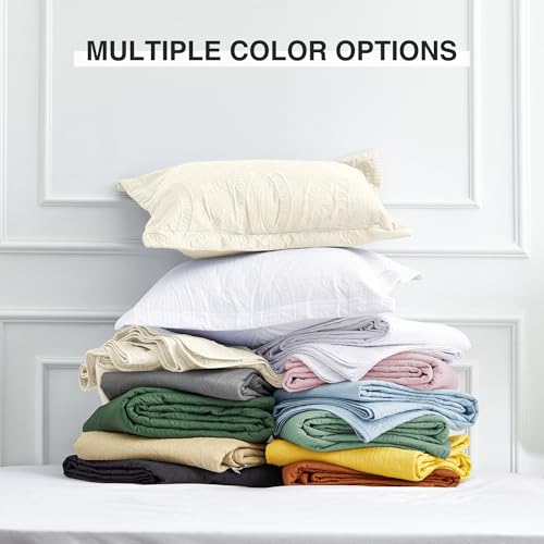 Love's Cabin Lightweight Quilt Bedspread Set