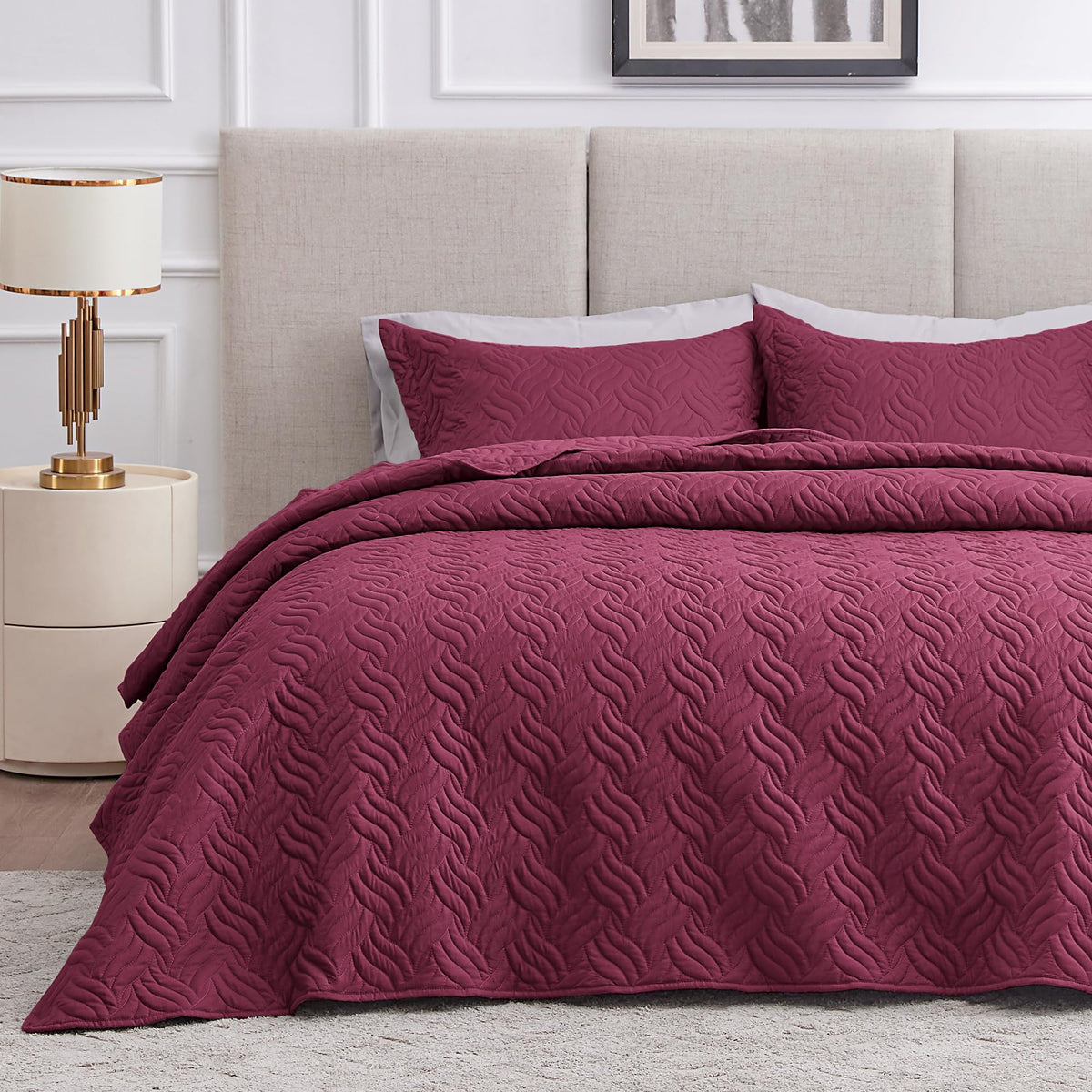 Love's Cabin Lightweight Quilt Bedspread Set