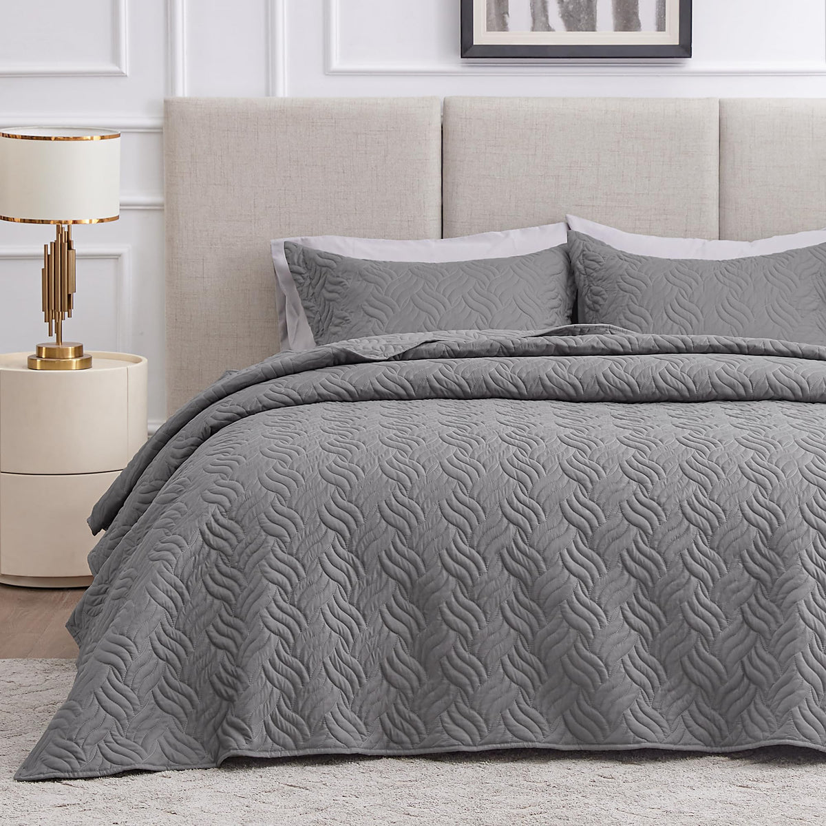 Love's Cabin Lightweight Quilt Bedspread Set