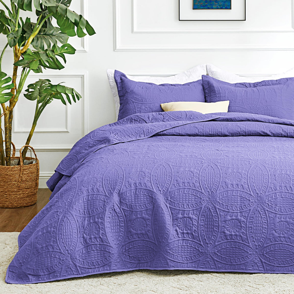Love's Cabin Lightweight Quilt Bedspread Set
