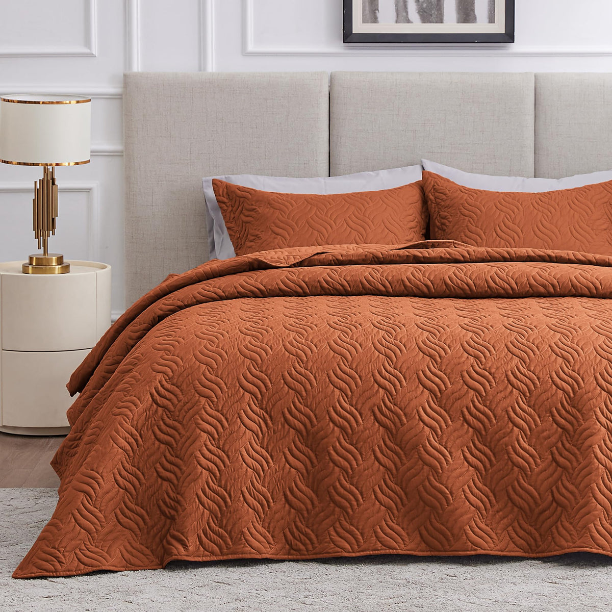 Love's Cabin Lightweight Quilt Bedspread Set
